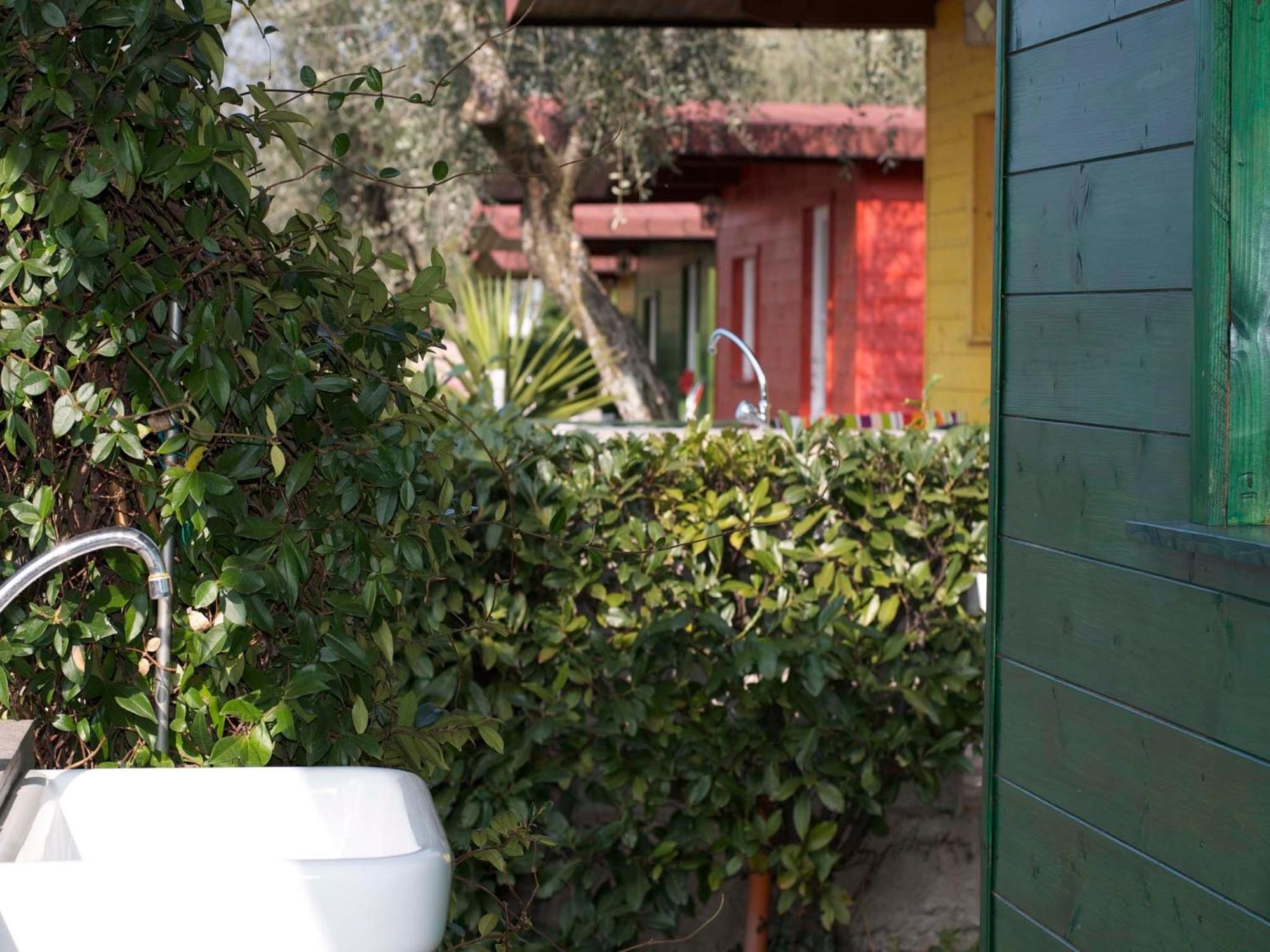 Aquacamp Hotel Brenzone sul Garda Exterior foto
